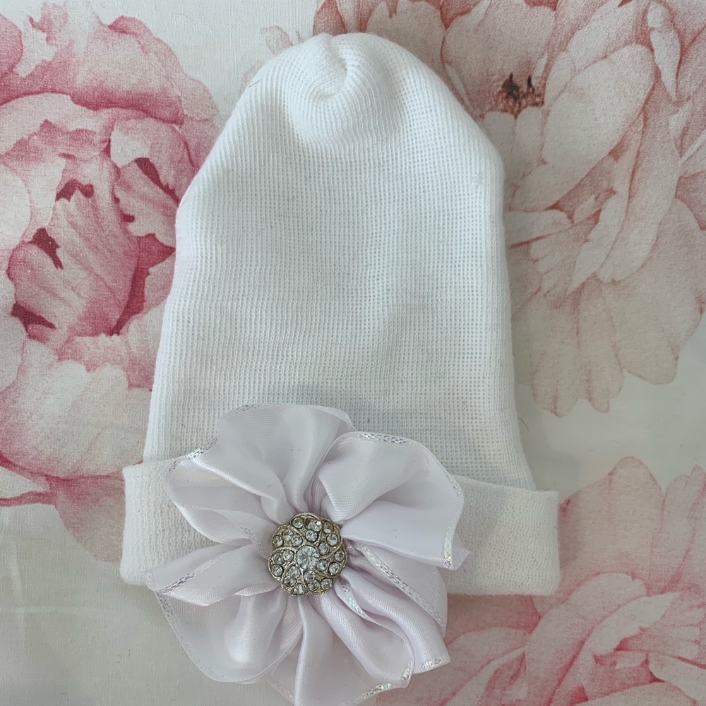 Newborn hospital hat